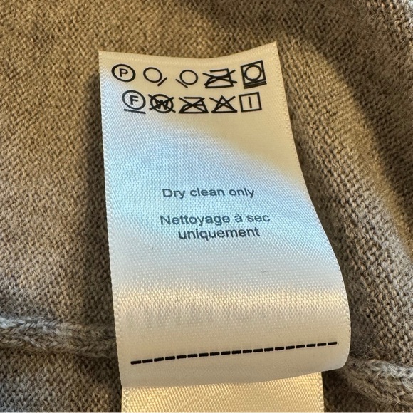 UNTUCKit Merino Wool Quarter Zip Sweater - Picture 7 of 8